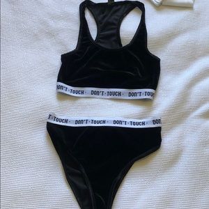 Don’t touch velvet 2 piece